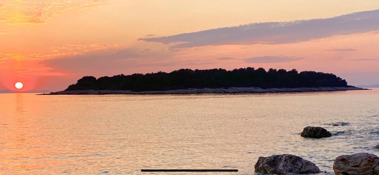 Eco-Friendly Estate I Apart otel Primošten Dış mekan fotoğraf